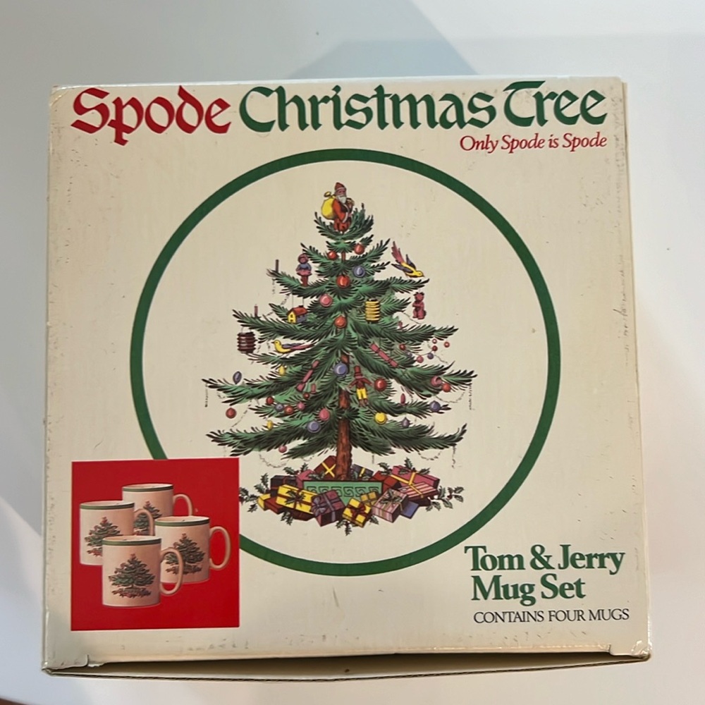 Spode Christmas Tree Tom & Jerry Mug Set (4 mugs)